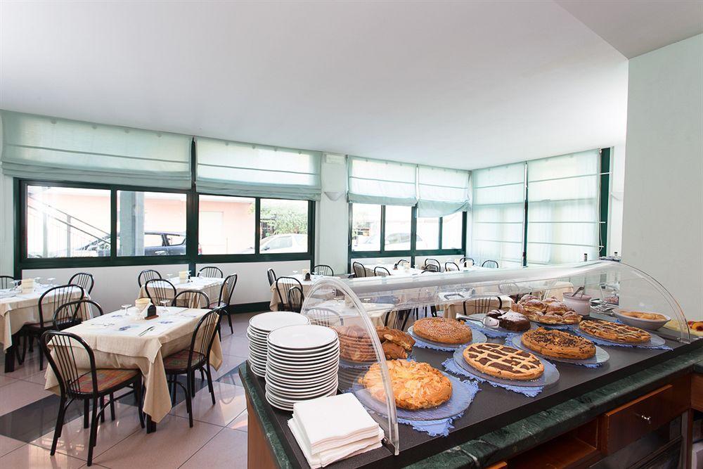 Hotel Emilia ريميني المظهر الخارجي الصورة